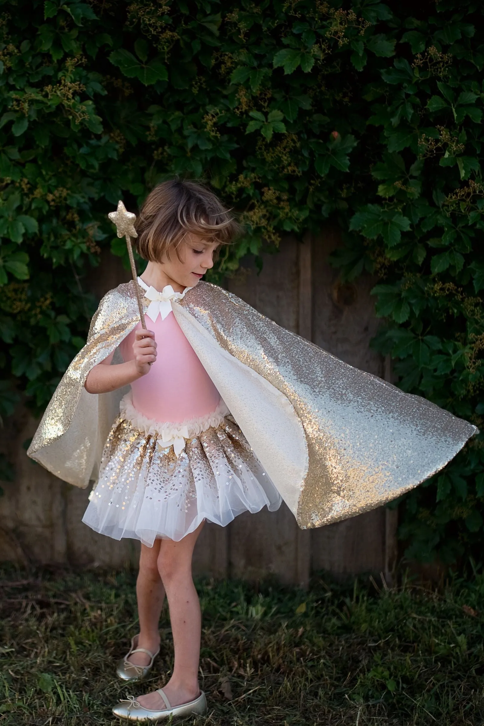 Gracious Gold Sequins Cape